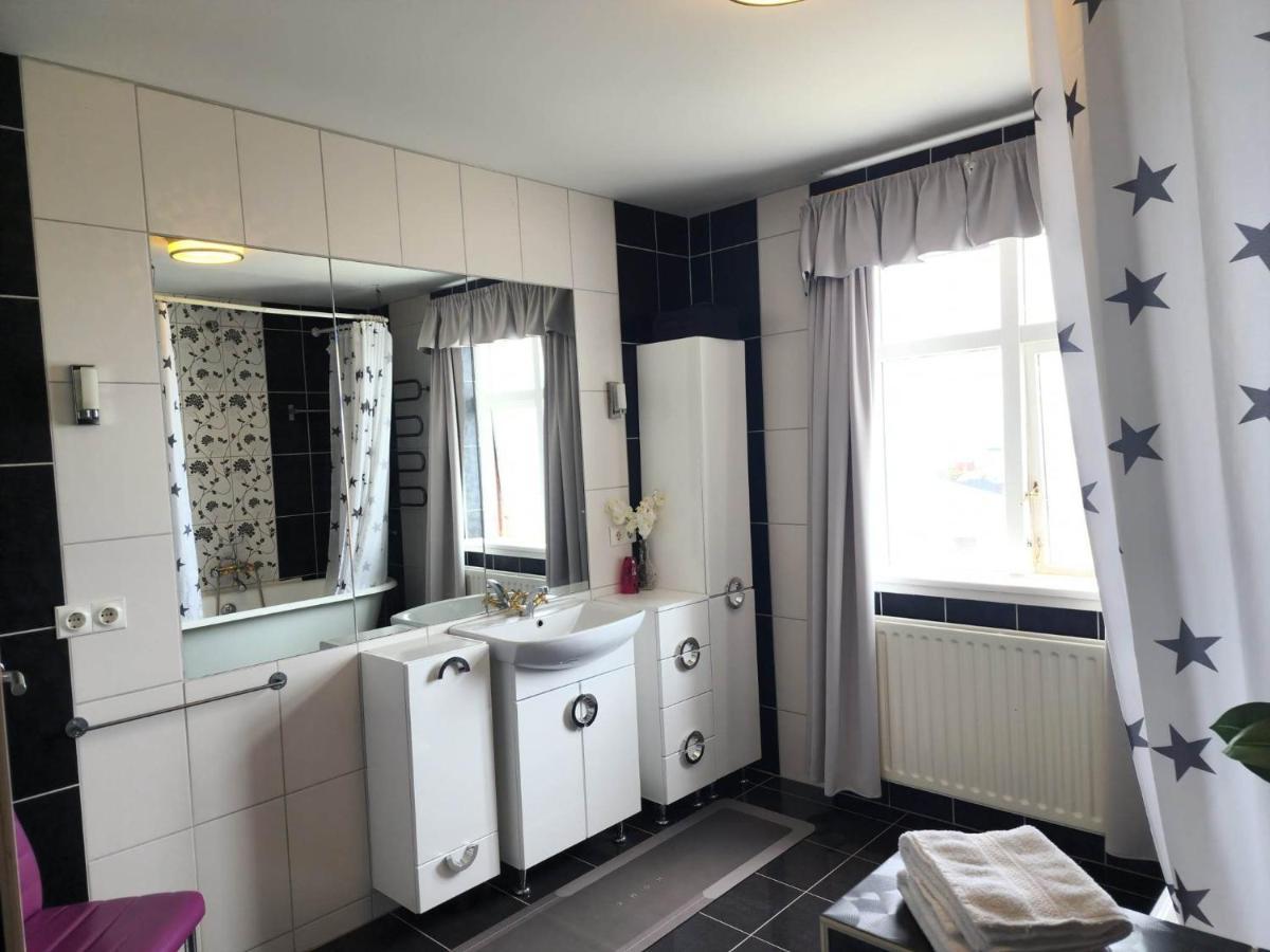 Kiljan Apartments & Rooms Blonduos Bagian luar foto