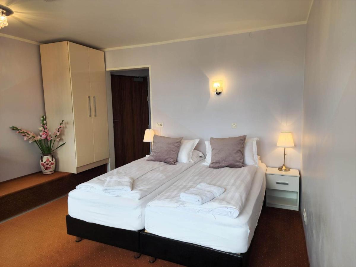 Kiljan Apartments & Rooms Blonduos Bagian luar foto