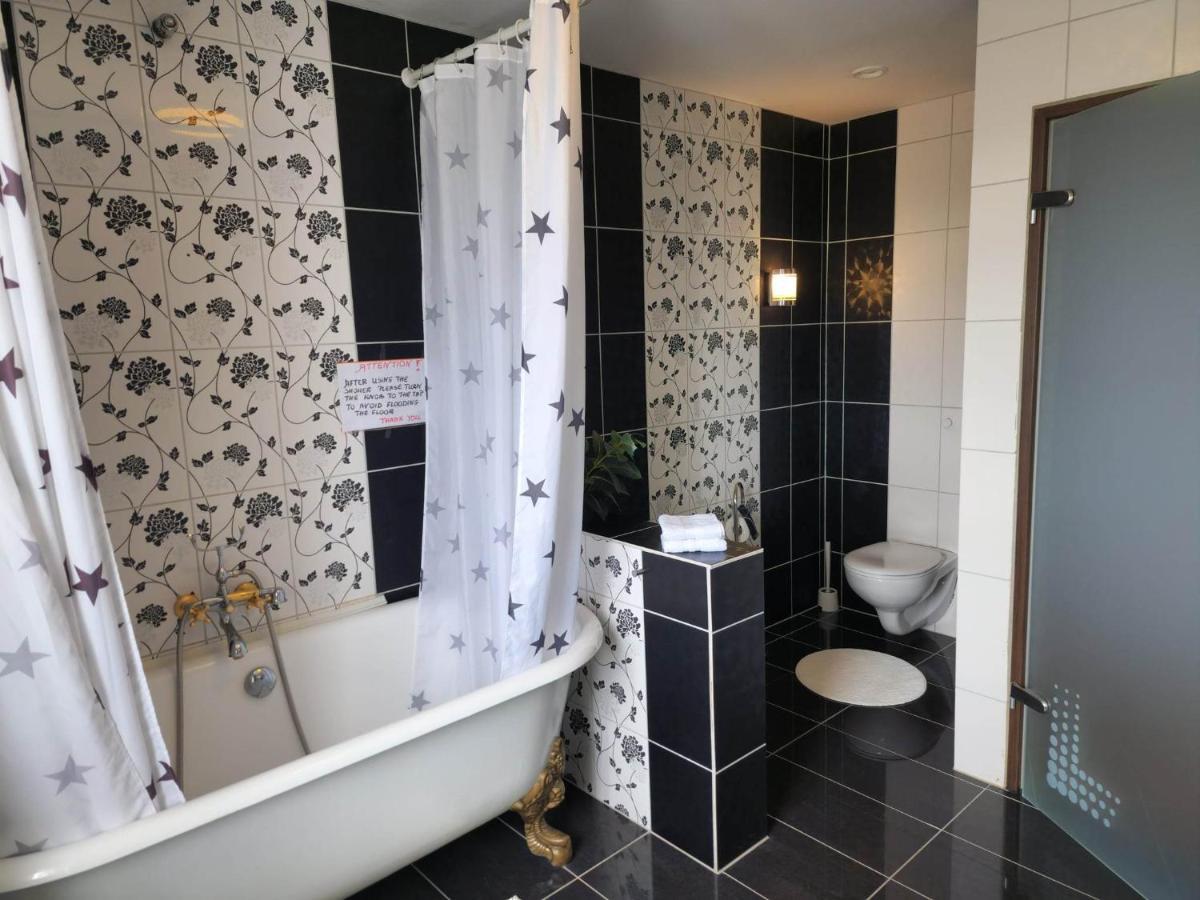 Kiljan Apartments & Rooms Blonduos Bagian luar foto