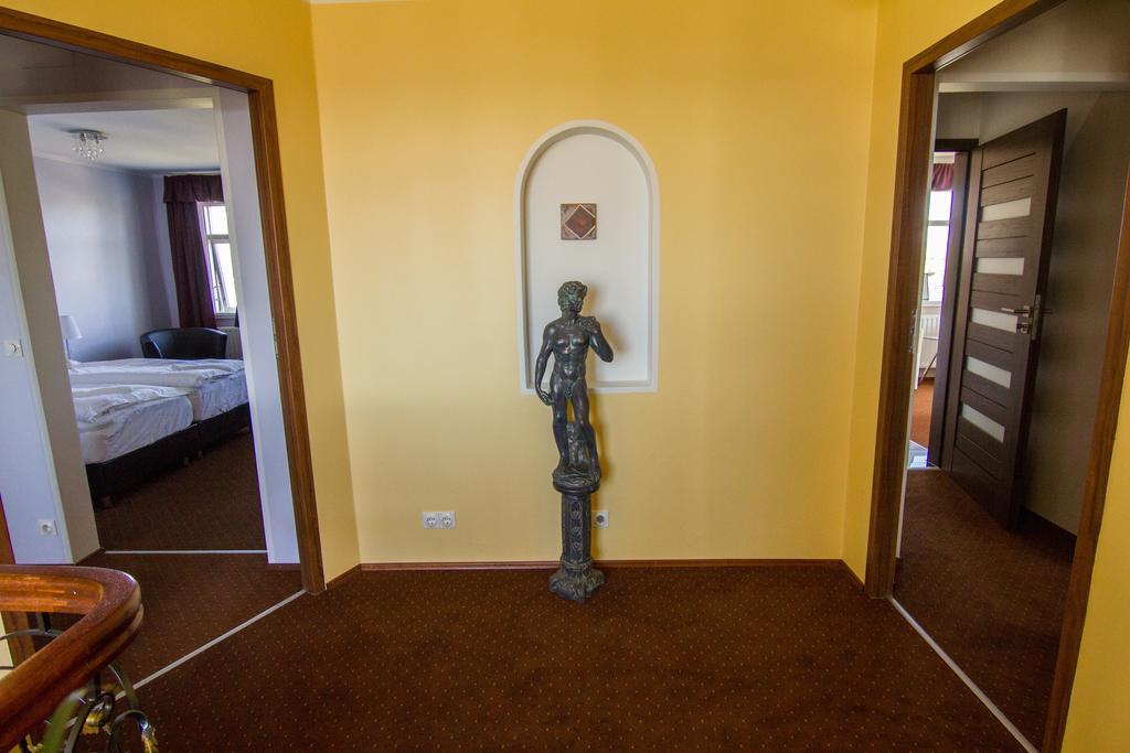 Kiljan Apartments & Rooms Blonduos Bagian luar foto